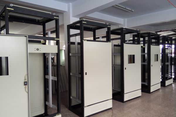 平湖配电箱-配电箱如何进行分类种类有哪些